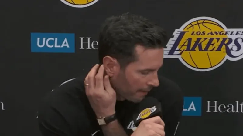 bob半岛体育官网-雷迪克赛后全文：要找出9个愿意拼命的人，接下来3场是机会